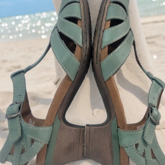 Cobb Hill by New Balance women's 6W Aubrey sandle. Great shoes for work … - Picture 7 of 12